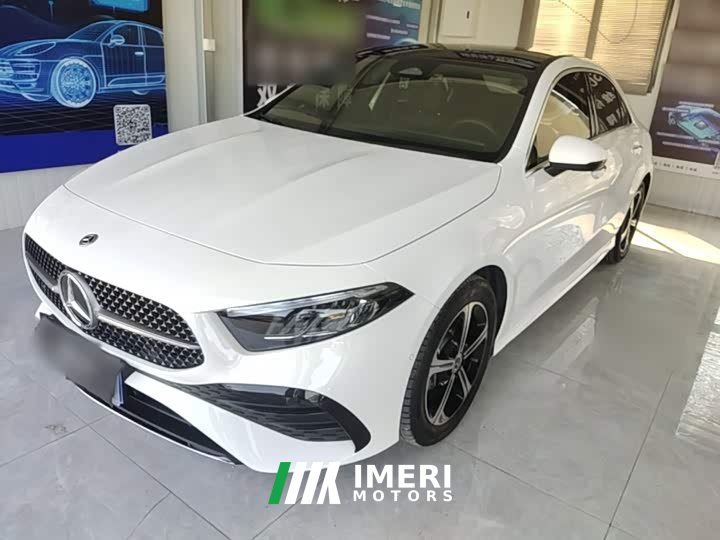 Mercedes-Benz A-Class Facelift A 200 L Fashion Edition