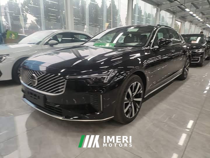 Volvo S90 B5 Intelligent Luxury Edition - ავტომობილი ჩინეთიდან