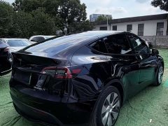 Tesla Model Y Standard Range RWD - ფოტო 2