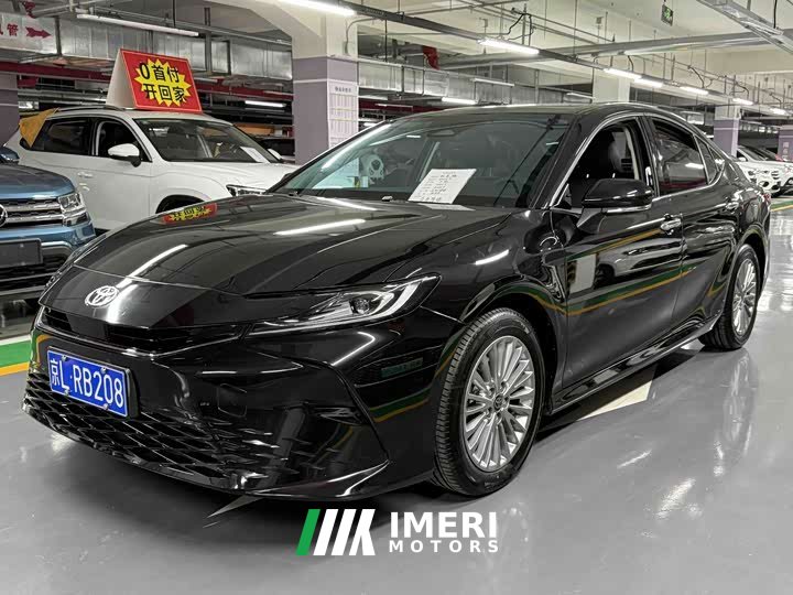 Toyota Camry 2.0HXS Edition