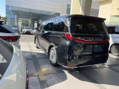 Lexus LM 500h Six-Seat Premium Edition - ფოტო 8