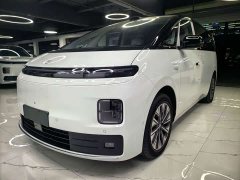 Leapmotor D99 EREV 480 Premium Edition - ფოტო 1