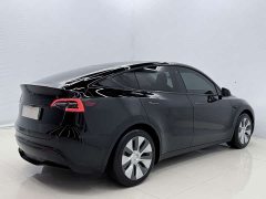 Tesla Model Y Rear-Wheel Drive - ფოტო 12
