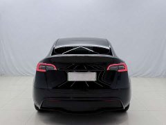 Tesla Model Y Rear-Wheel Drive - ფოტო 13