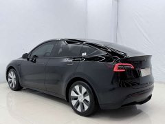 Tesla Model Y Rear-Wheel Drive - ფოტო 14