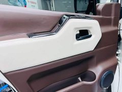 Toyota HIACE 3.5L Automatic 7-Seater - ფოტო 11