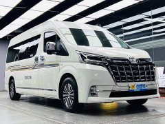 Toyota HIACE 3.5L Automatic 7-Seater - ფოტო 3