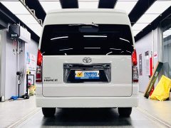 Toyota HIACE 3.5L Automatic 7-Seater - ფოტო 5