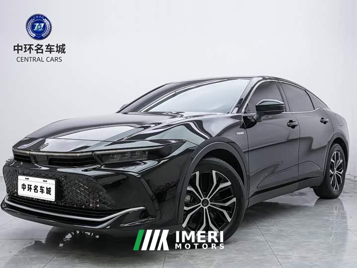 Toyota Crown SportCross 2023 2.5L SportCross HEV FWD Premium - ავტომობილი ჩინეთიდან