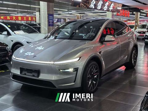 2026 Tesla Model Y L Long Range All-Wheel Drive