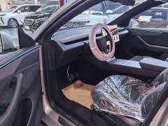 Tesla Model Y L 2025 Long Range All-Wheel Drive - ფოტო 6