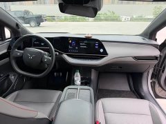 FAW Red Flag EH7 640 AWD Smart Select Edition - ფოტო 4