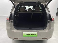 IM Motors Zhiji LS8 66 Ultra Tech Flagship 5-Seater - ფოტო 9