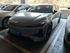 Changan UNI-V 1.5T 500Bar Luxury Sport Edition - ფოტო 1