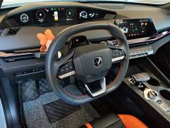 Changan UNI-V 1.5T 500Bar Luxury Sport Edition - ფოტო 15