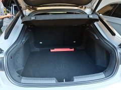 Changan UNI-V 1.5T 500Bar Luxury Sport Edition - ფოტო 4