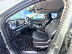 Changan Startuning Lingyun 300T Two-Wheel Drive Star Radiance Edition - ფოტო 5