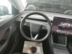 Tesla Model Y Rear-Wheel Drive - ფოტო 10