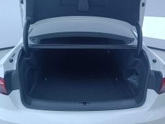 Audi A4L 40 TFSI Luxury Dynamic - ფოტო 4