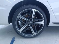 Audi A4L 40 TFSI Luxury Dynamic - ფოტო 6