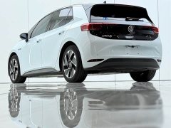 Volkswagen ID.3 Pure - ფოტო 14