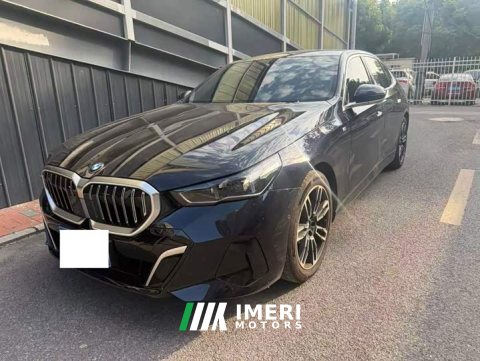 2025 BMW 5 Series 530Li Premier M Sport Package - ავტომობილი ჩინეთიდან