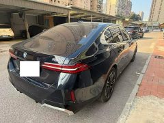 BMW 5 Series 530Li Premier M Sport Package - ფოტო 4