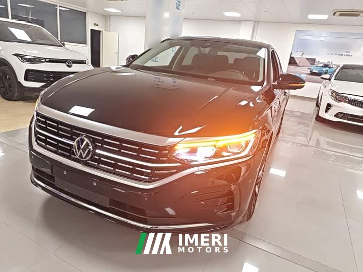 Volkswagen Passat Outstanding Edition 380TSI Dragon Prestige