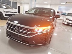 Volkswagen Passat Outstanding Edition 380TSI Dragon Prestige - ფოტო 1