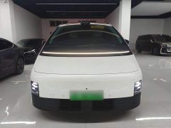 Li Auto Li Xiang MEGA Ultra - ფოტო 2