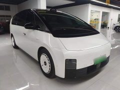 Li Auto Li Xiang MEGA Ultra - ფოტო 3