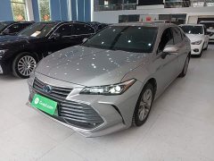 Toyota Avalon Hybrid 2.5L XLE Premium - ფოტო 1