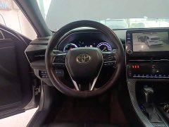 Toyota Avalon Hybrid 2.5L XLE Premium - ფოტო 10