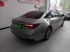 Toyota Avalon Hybrid 2.5L XLE Premium - ფოტო 6