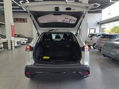 Toyota Frontlander 2023 2.0L CVT Elite - ფოტო 18