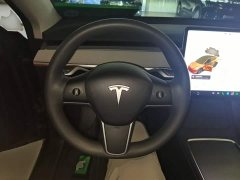 Tesla Model Y Rear-Wheel Drive - ფოტო 10
