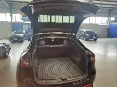 Tesla Model Y Rear-Wheel Drive - ფოტო 18
