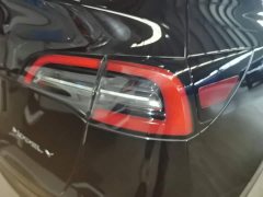 Tesla Model Y Rear-Wheel Drive - ფოტო 7