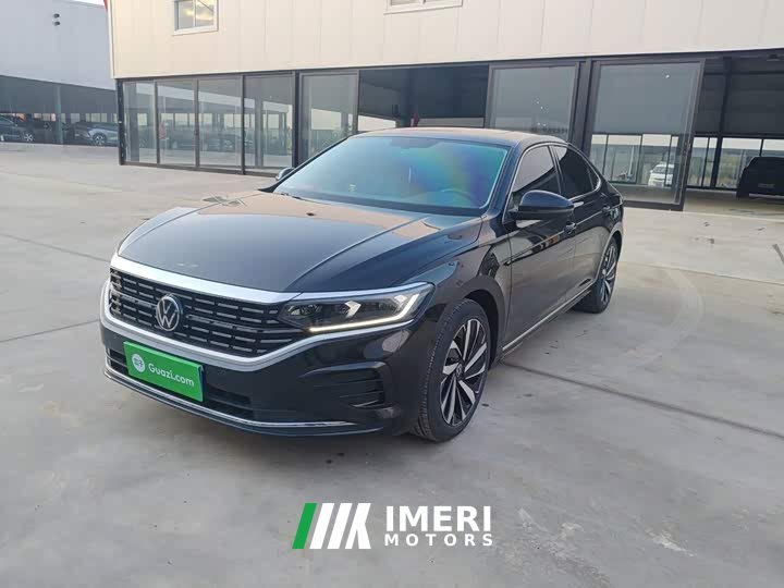 Volkswagen Passat Facelift 330TSI Elite