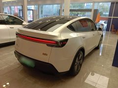 Tesla Model Y Rear-Wheel Drive Launch Edition - ფოტო 6