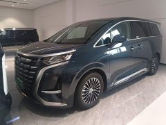Denza D9 2022 DM-i 970 AWD Flagship - ფოტო 1