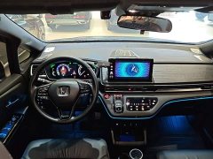 Honda Odyssey 2024 2.0L e:HEV Luxury - ფოტო 9