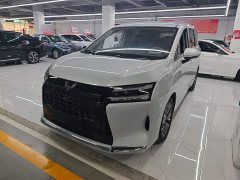 Wuling Starlight 730 New Energy PHEV 125km Luxury - ფოტო 1