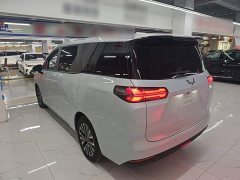 Wuling Starlight 730 New Energy PHEV 125km Luxury - ფოტო 4