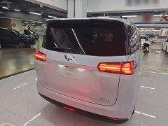 Wuling Starlight 730 New Energy PHEV 125km Luxury - ფოტო 5