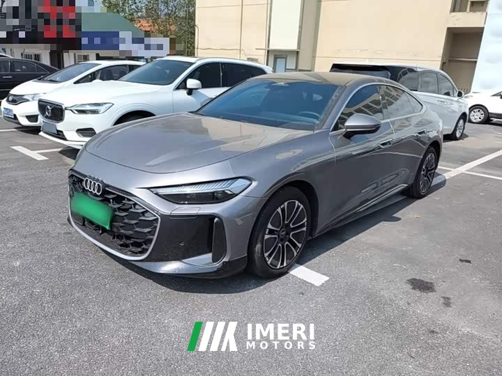 Audi A5L Sportback TFSI 150kW Luxury - ავტომობილი ჩინეთიდან
