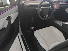 Tesla Model Y Rear-Wheel Drive - ფოტო 16