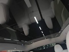 Tesla Model Y Rear-Wheel Drive - ფოტო 18