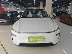 Tesla Model Y Rear-Wheel Drive - ფოტო 3