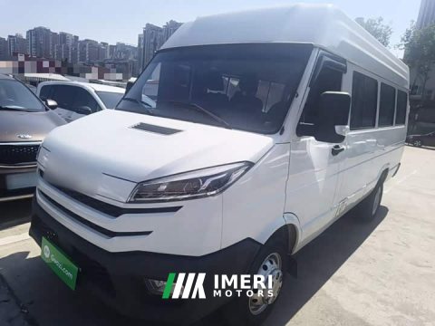 2024 Iveco Daily 2023 2.5T V40 Box Truck Long Wheelbase Mid-Roof Dual Wheels Side Sliding Door 2-3 Seater - ავტომობილი ჩინეთ…